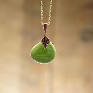 Recycled Wine Bottle Glass Necklace Green Copper-plated Leaf Gold-finished chain